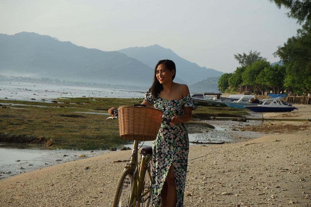 Royal Regantris Villa Karang Gili Air Luaran gambar