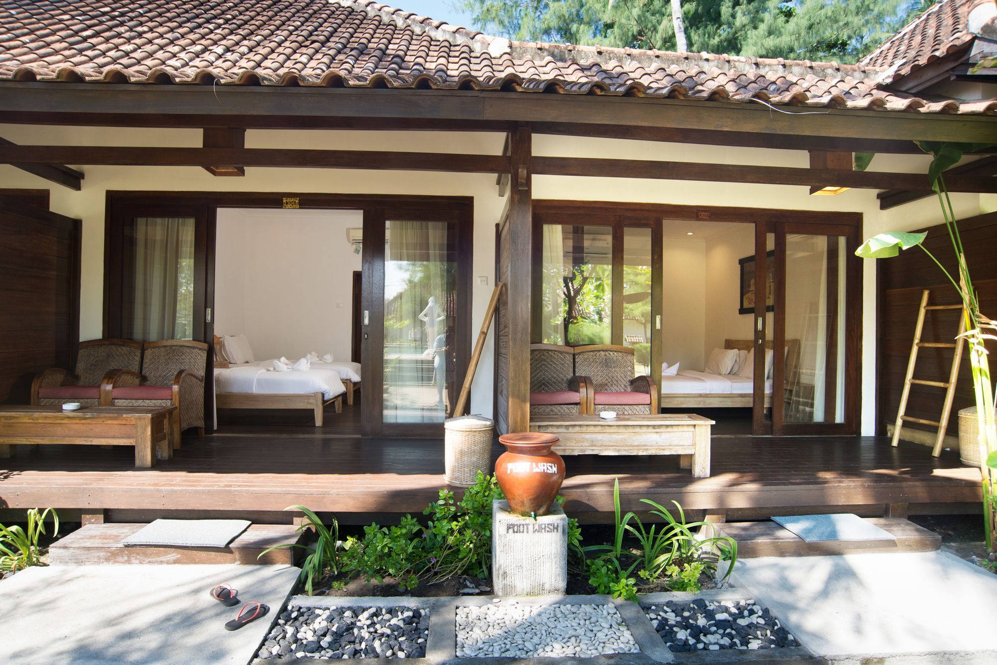 Royal Regantris Villa Karang Gili Air Luaran gambar