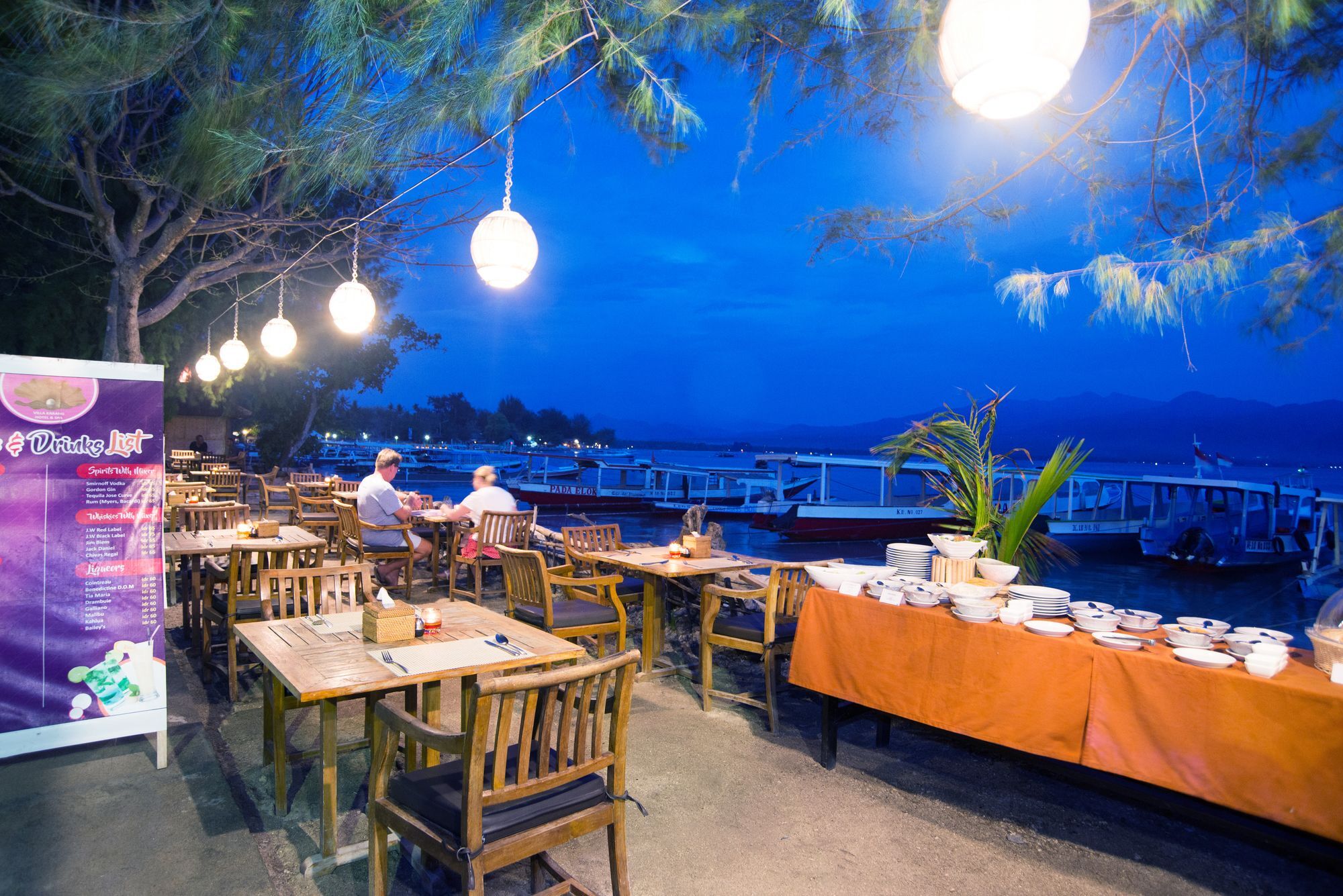 Royal Regantris Villa Karang Gili Air Luaran gambar