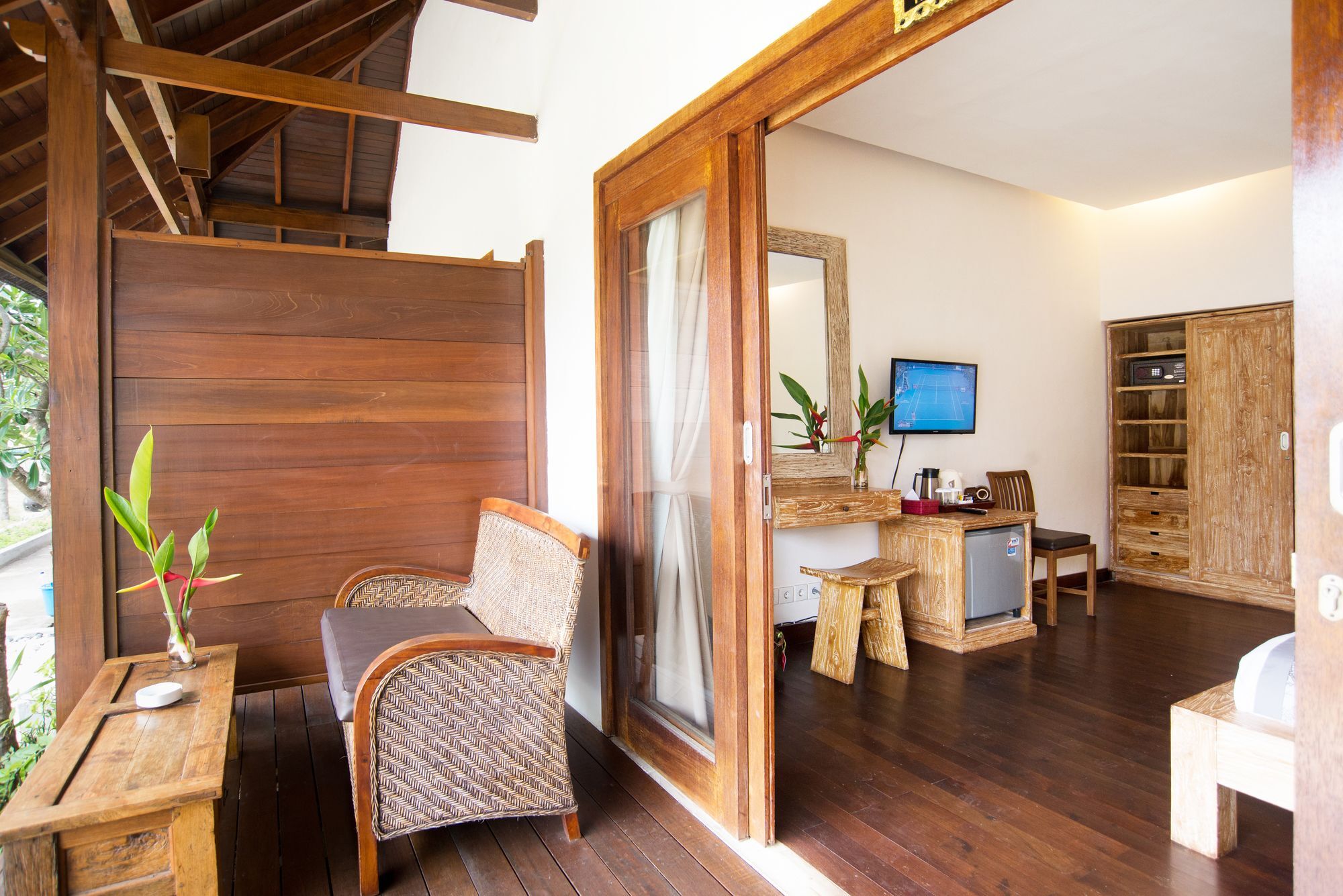 Royal Regantris Villa Karang Gili Air Luaran gambar