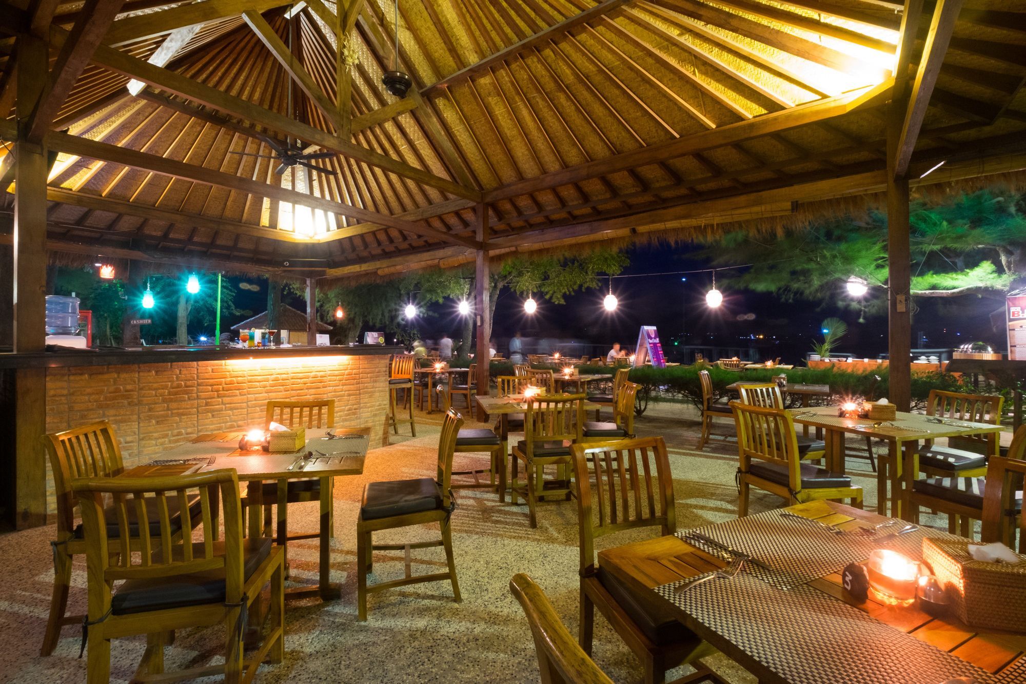 Royal Regantris Villa Karang Gili Air Luaran gambar
